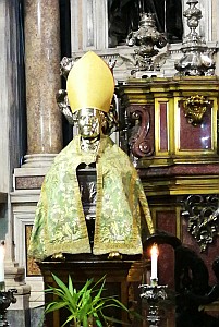 Reliquienbüste des hl. Januarius in der Kathedrale von Neapel