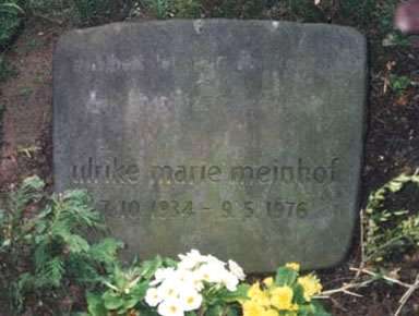Meinhof-Grab im Juni 2001